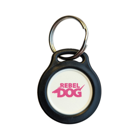 Klíčenka Rebel Dog s žetonem do nákupního vozíku - černá